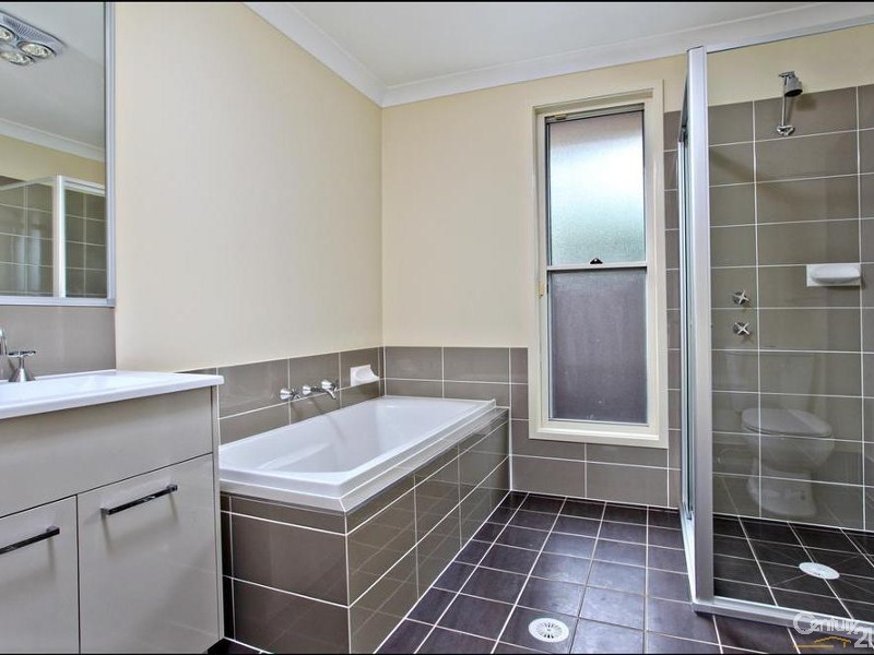 25 Lalor Road, Quakers Hill NSW 2763