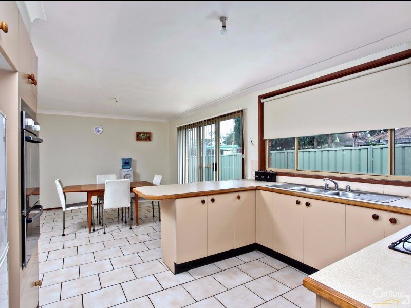 13 Yew Place, Quakers Hill NSW 2763