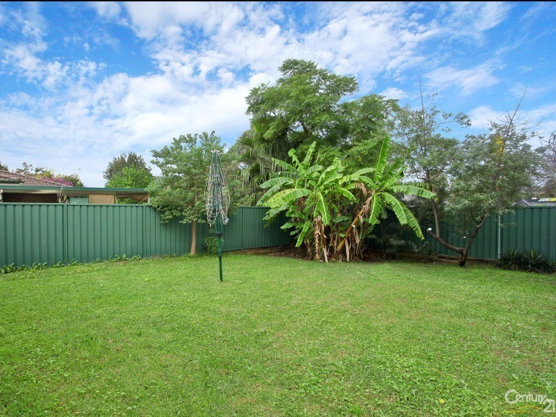 13 Yew Place, Quakers Hill NSW 2763