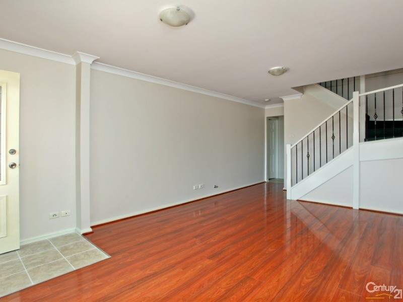 60 Hillcrest Road, Quakers Hill NSW 2763