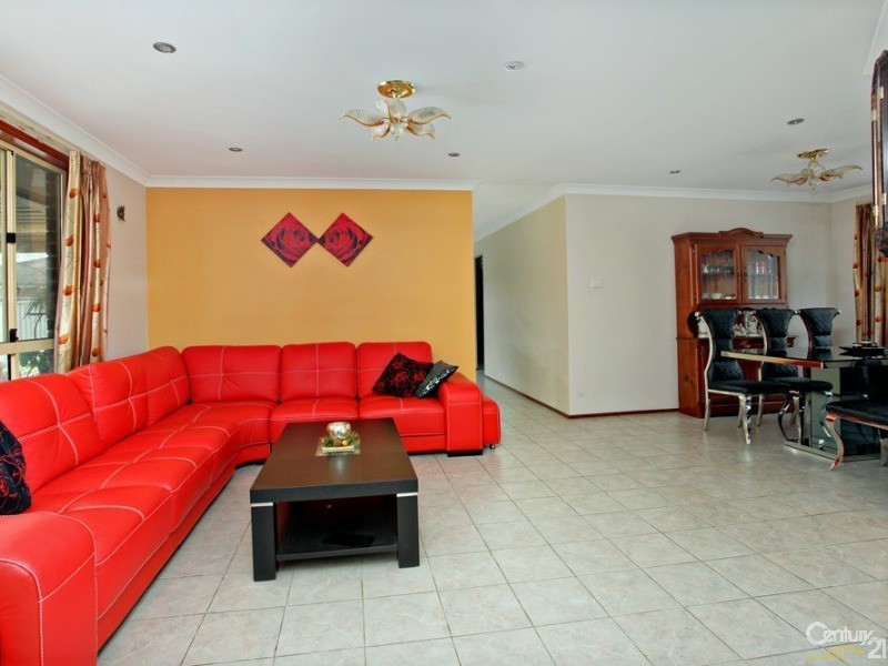 35 Morrell Crescent, Quakers Hill NSW 2763