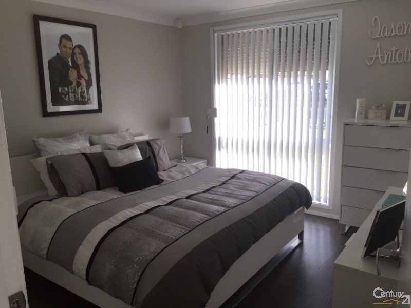 83 Colebee Crescent, Hassall Grove NSW 2761