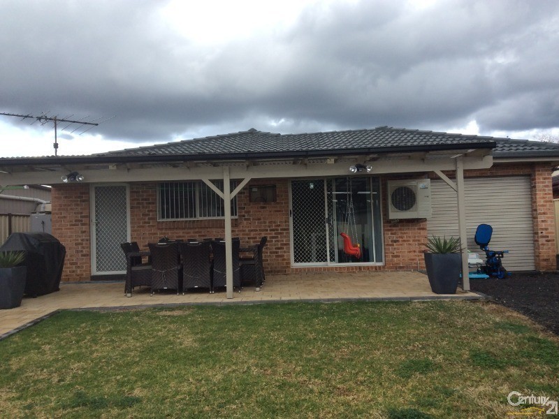 83 Colebee Crescent, Hassall Grove NSW 2761