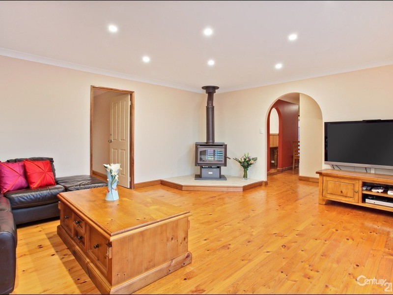 36 Bombala Crescent, Quakers Hill NSW 2763