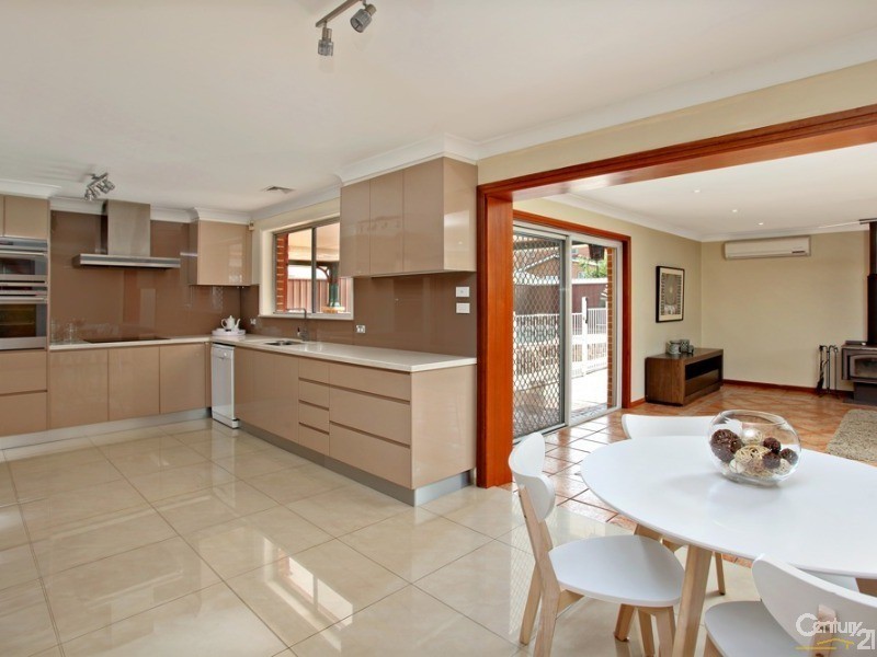 21 Ebony Crescent, Quakers Hill NSW 2763