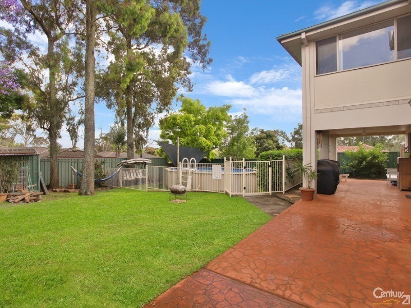 6 Caira Place, Quakers Hill NSW 2763