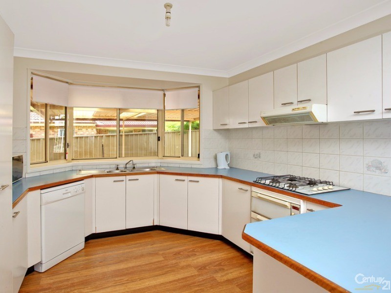 30 Glover Avenue, Quakers Hill NSW 2763