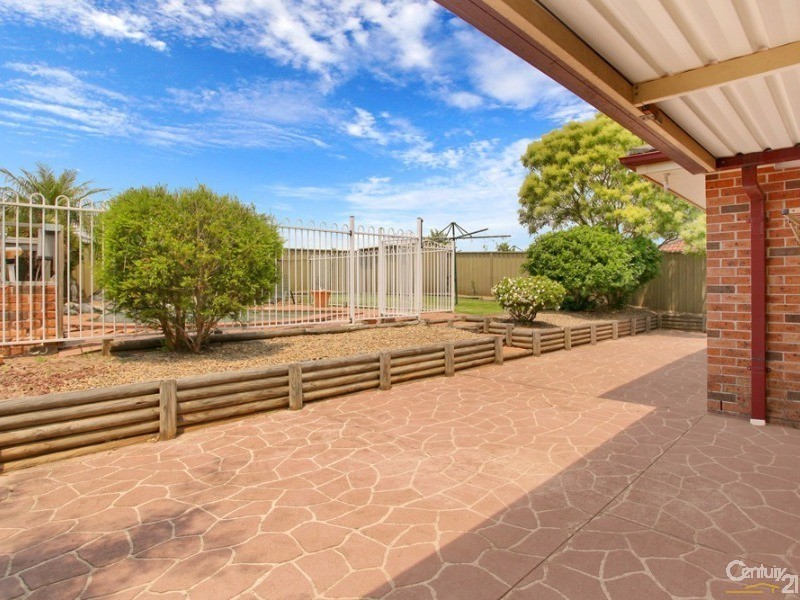 30 Glover Avenue, Quakers Hill NSW 2763