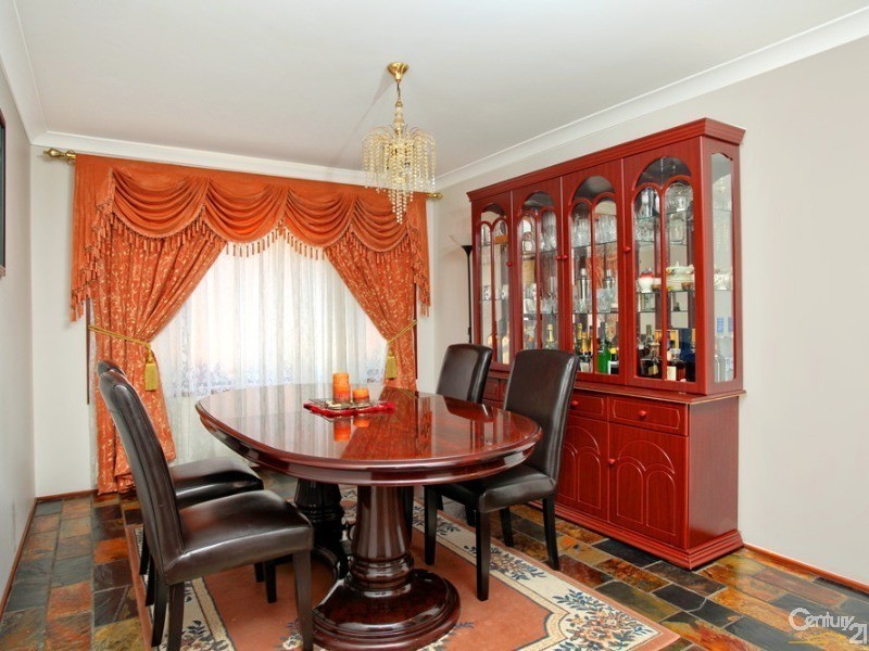 19 Penn Crescent, Quakers Hill NSW 2763