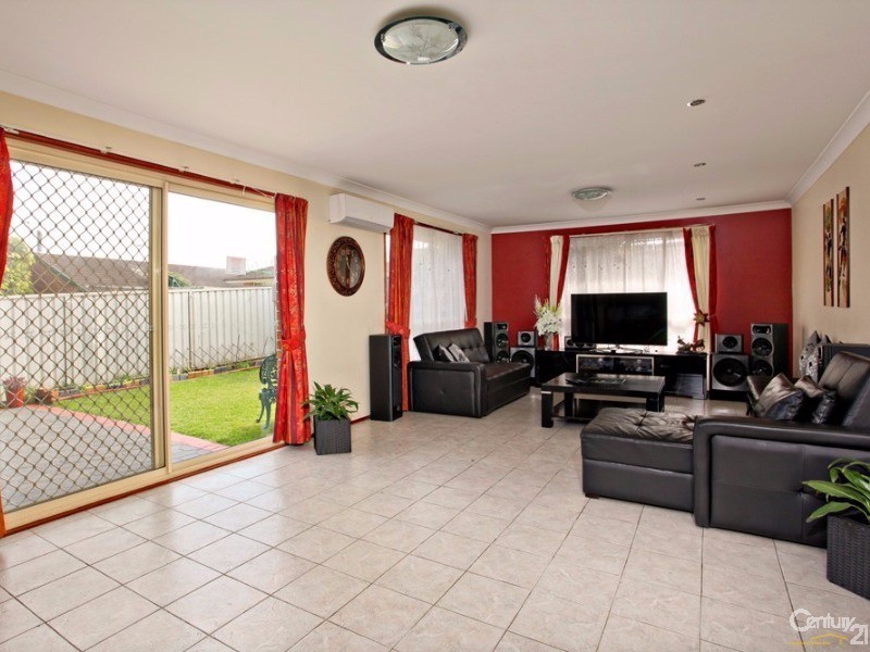 35 Morrell Crescent, Quakers Hill NSW 2763