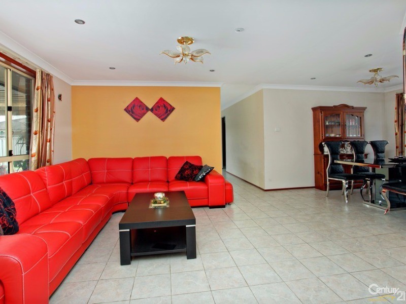 35 Morrell Crescent, Quakers Hill NSW 2763