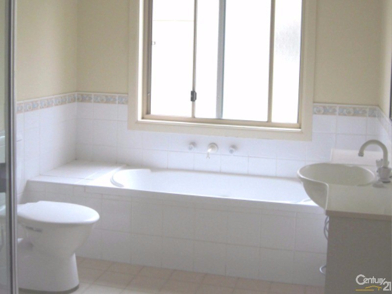 13A Pentland Street, Quakers Hill NSW 2763