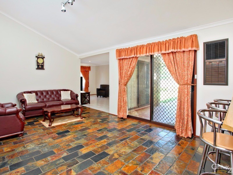 19 Penn Crescent, Quakers Hill NSW 2763