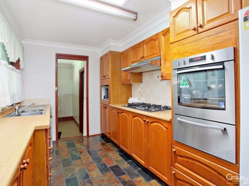 19 Penn Crescent, Quakers Hill NSW 2763