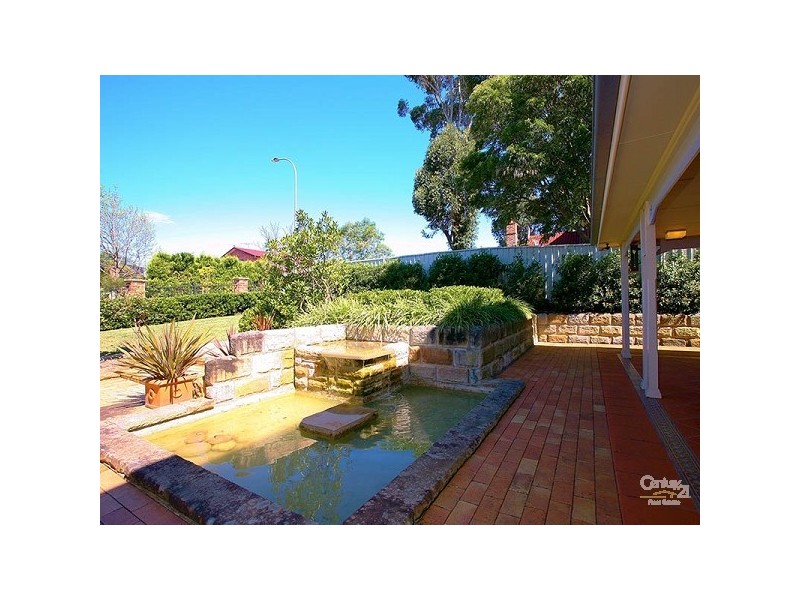 4 Winslow Ave, Castle Hill NSW 2154