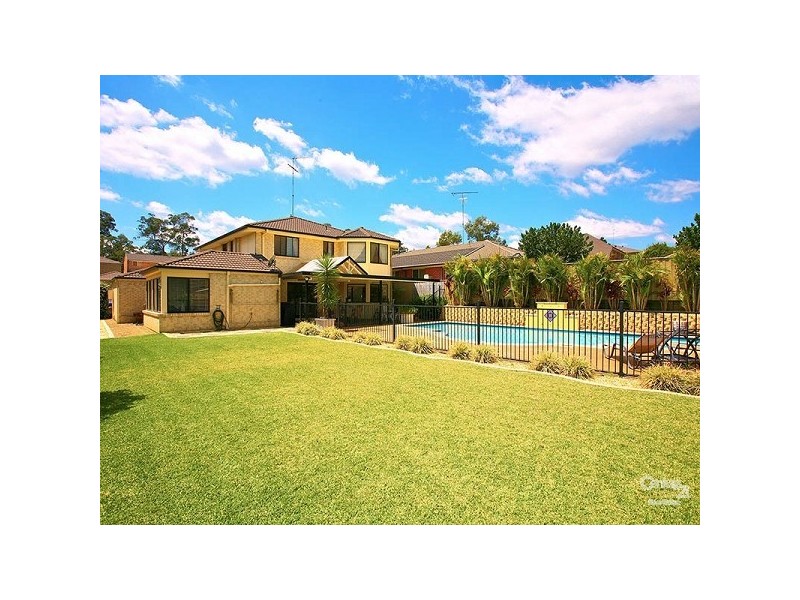 8 Paramount Crescent, Kellyville NSW 2155