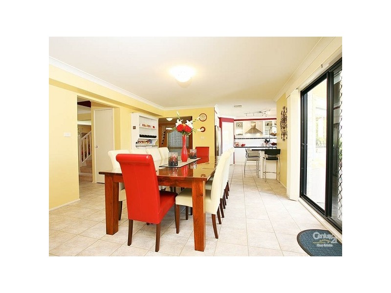 8 Paramount Crescent, Kellyville NSW 2155