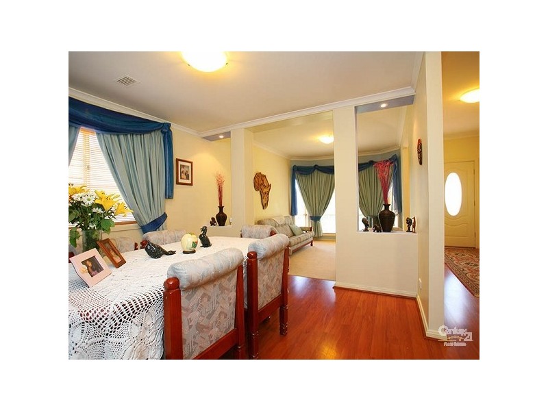 13 Hyatt Close, Rouse Hill NSW 2155