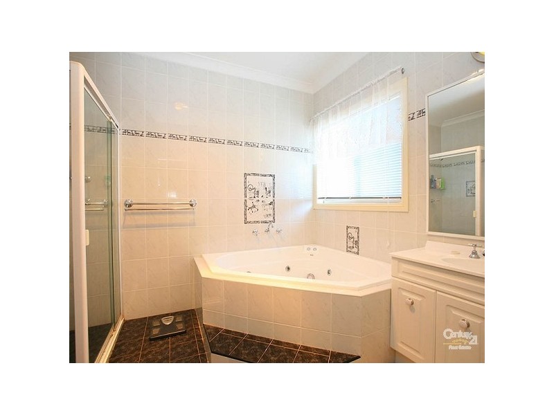 13 Hyatt Close, Rouse Hill NSW 2155