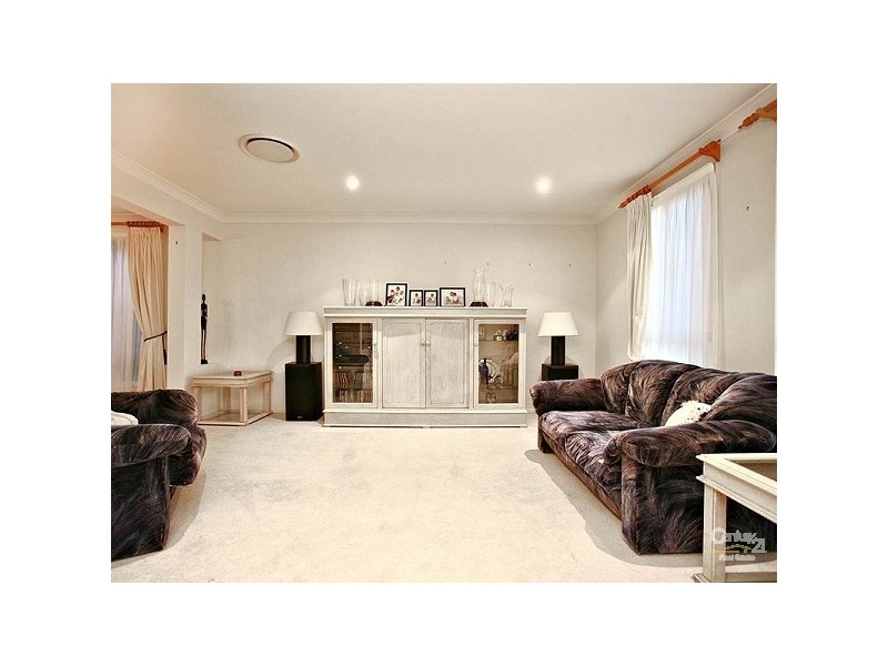 75 Sanctaury Drive, Beaumont Hills NSW 2155