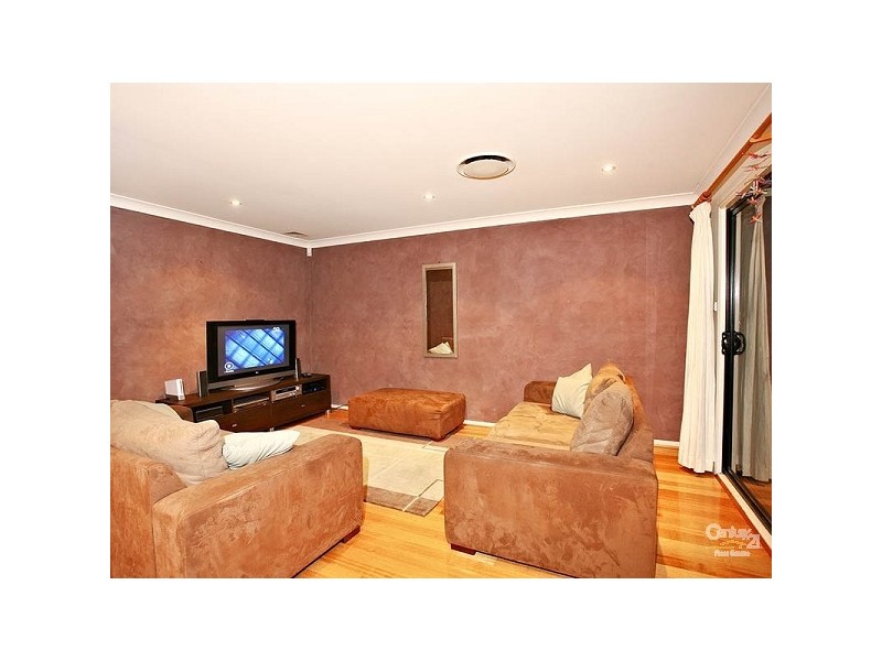 75 Sanctaury Drive, Beaumont Hills NSW 2155