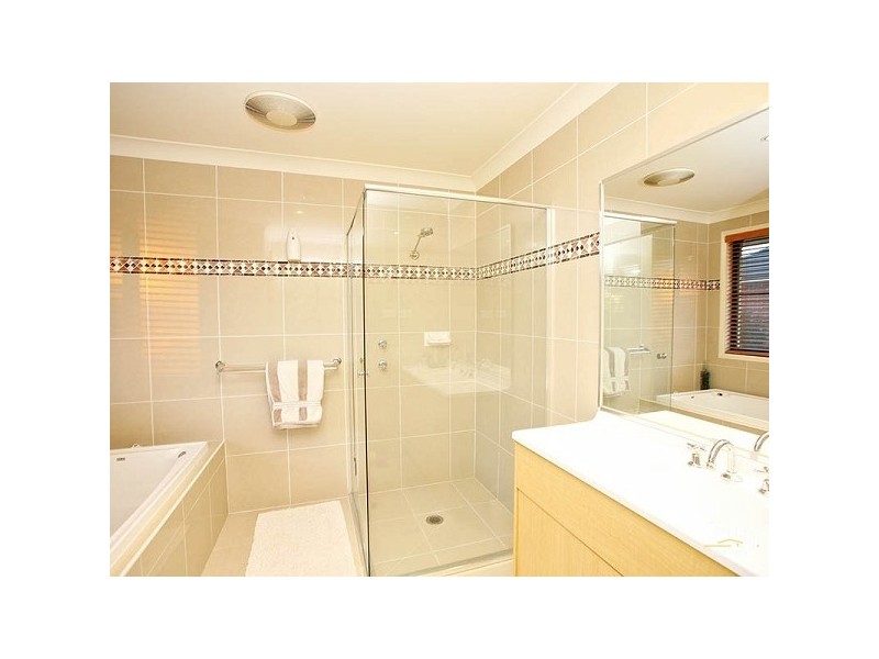 75 Sanctaury Drive, Beaumont Hills NSW 2155