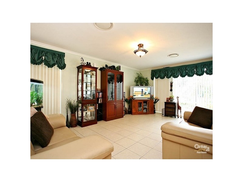 33 Mailey Cct, Rouse Hill NSW 2155