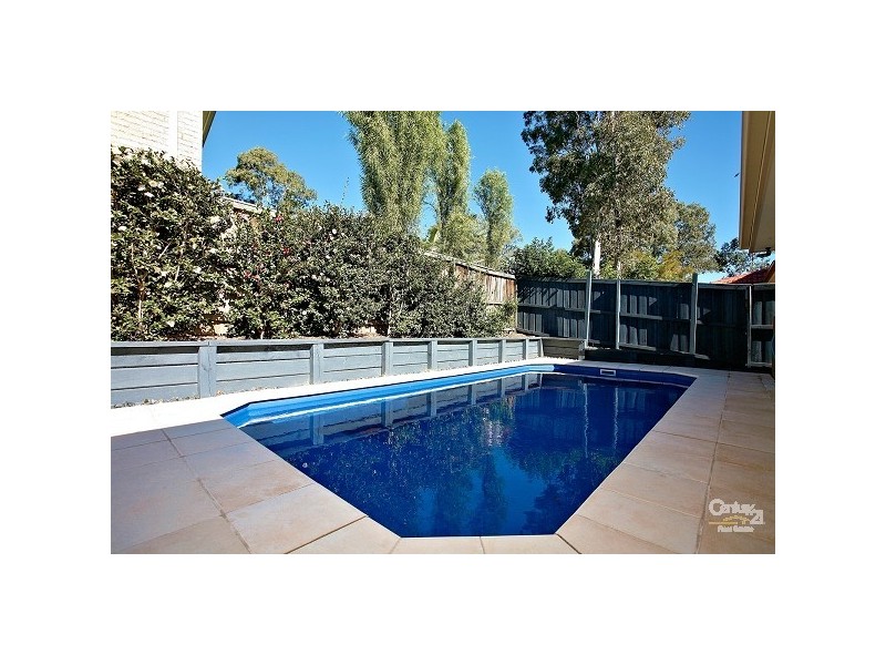 4 Lightwood Way, Beaumont Hills NSW 2155