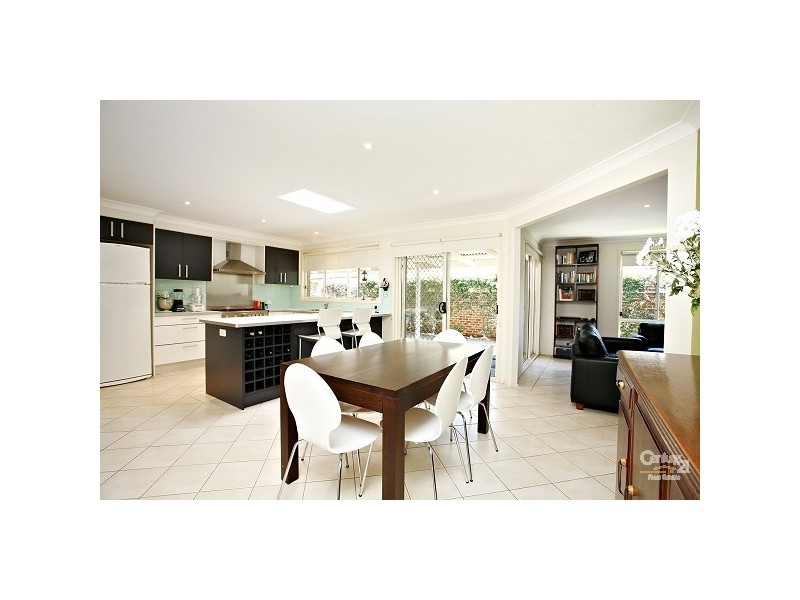 4 Lightwood Way, Beaumont Hills NSW 2155