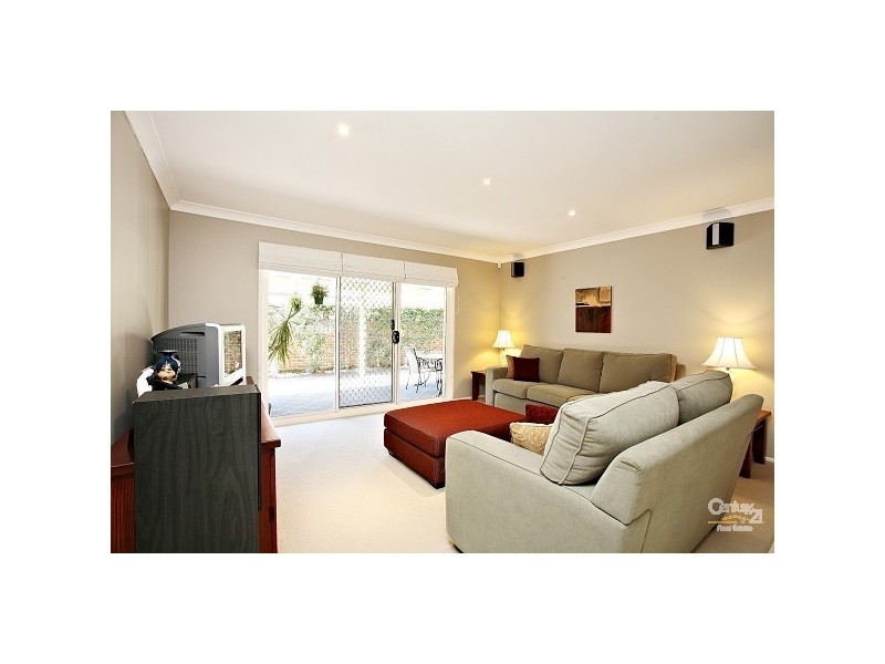 4 Lightwood Way, Beaumont Hills NSW 2155