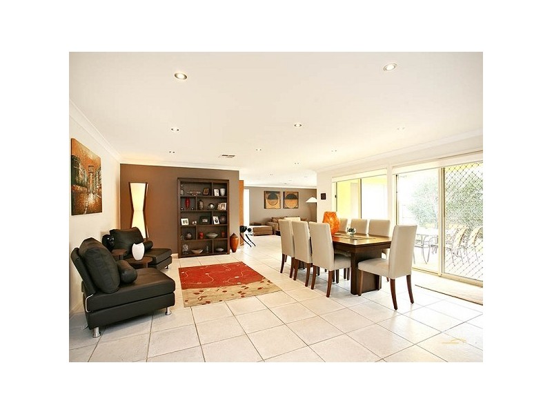 68 Sanctuary Drive, Beaumont Hills NSW 2155