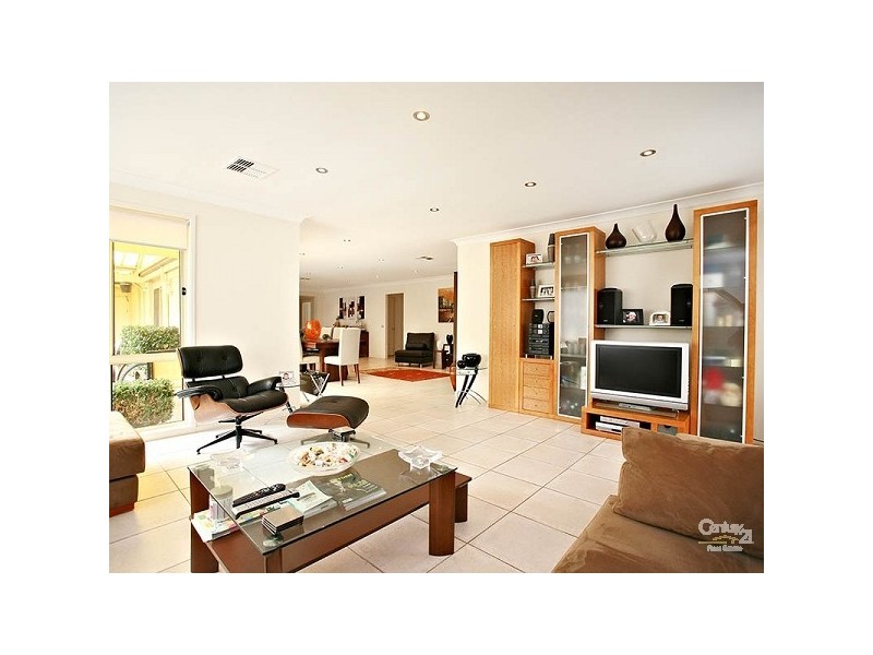 68 Sanctuary Drive, Beaumont Hills NSW 2155