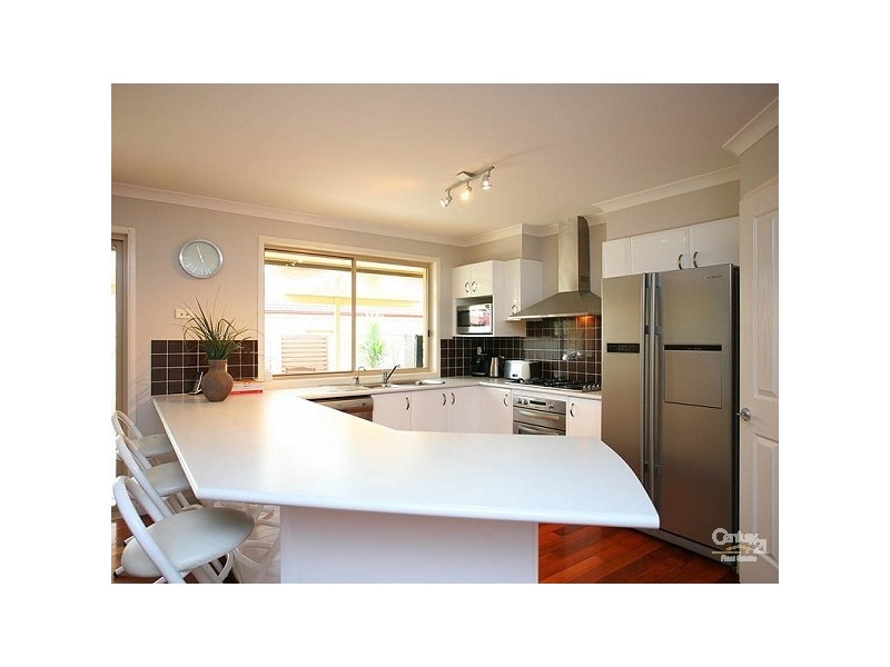 13 Rebellion Ct, Beaumont Hills NSW 2155