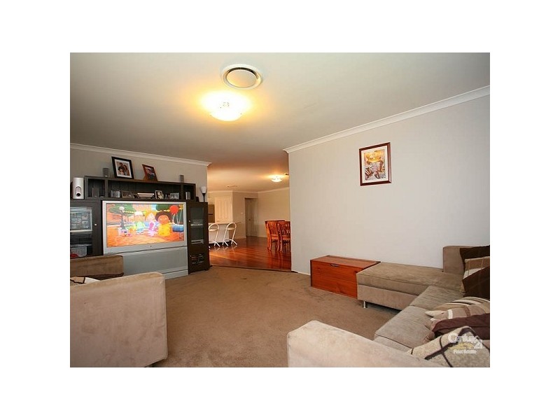 13 Rebellion Ct, Beaumont Hills NSW 2155
