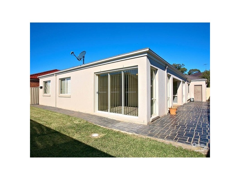 14 Honeyeater Cres, Beaumont Hills NSW 2155