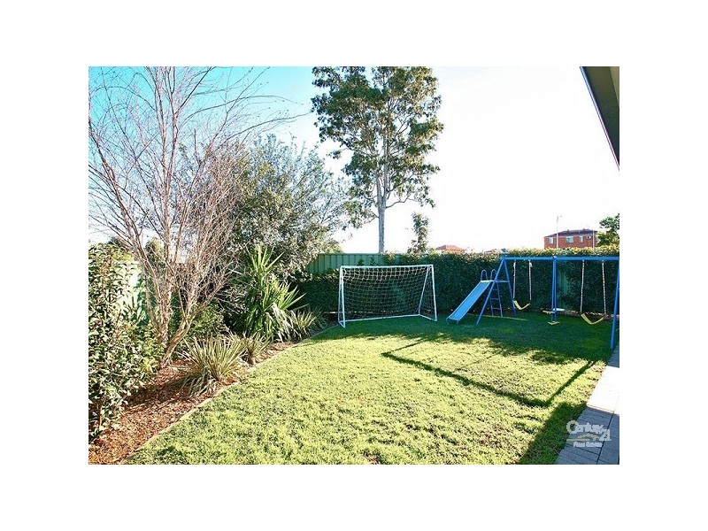 4 St Andrews Way, Rouse Hill NSW 2155
