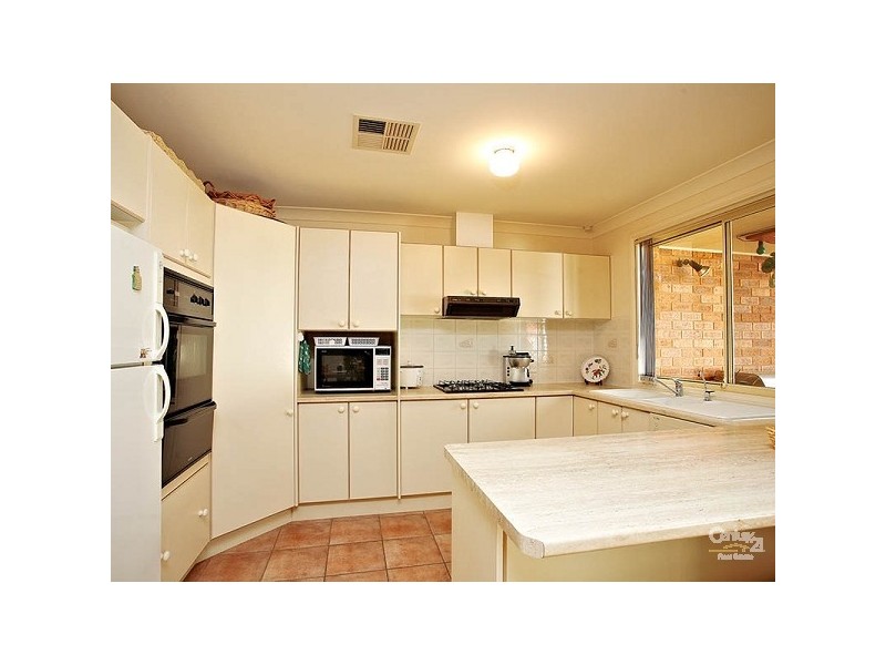 54 Thompson Cres, Glenwood NSW 2768