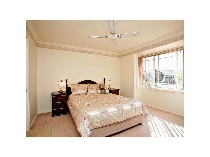 54 Thompson Cres, Glenwood NSW 2768