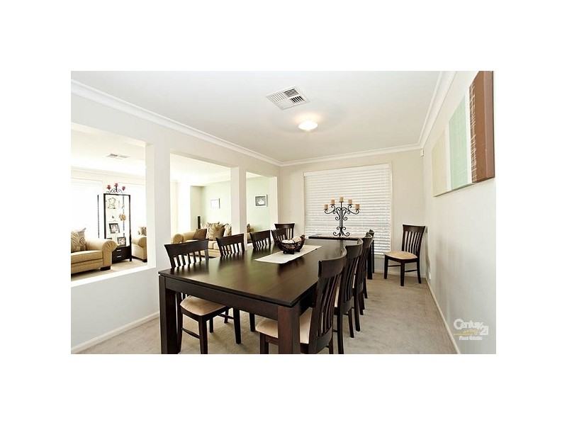 18 McCombe Ave, Rouse Hill NSW 2155