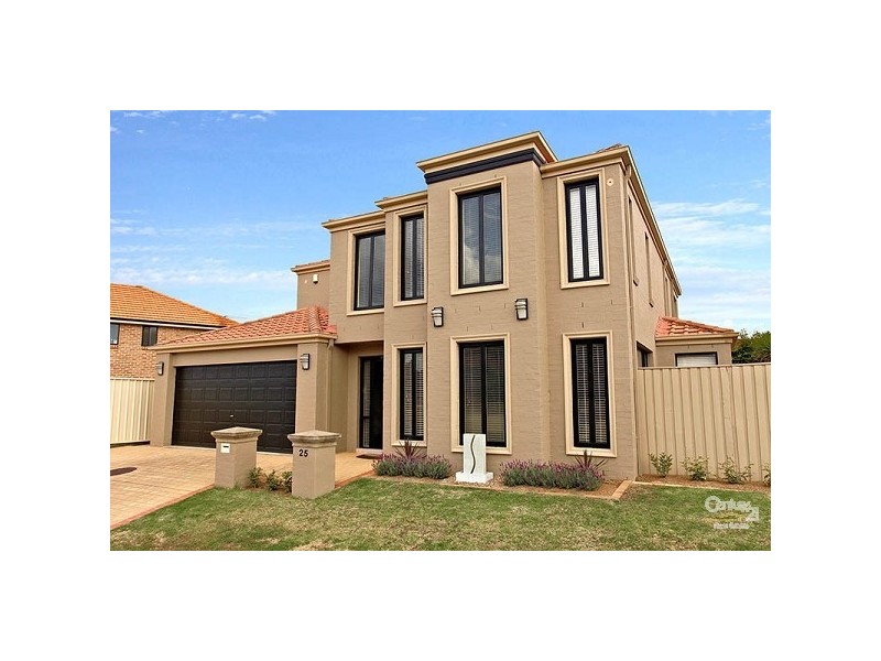 25 Sarah Jane Avenue, Beaumont Hills NSW 2155