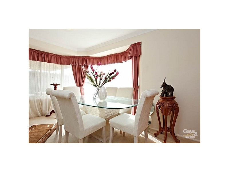 28 Stanford Cct, Rouse Hill NSW 2155