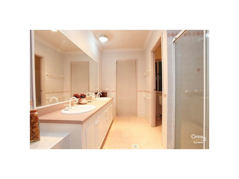 4 Barnes Place, Rouse Hill NSW 2155