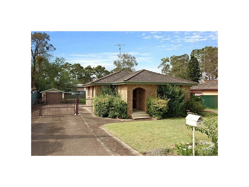 19 Robinson Street, Riverstone NSW 2765