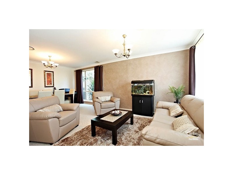 2 Oakmont Way, Rouse Hill NSW 2155