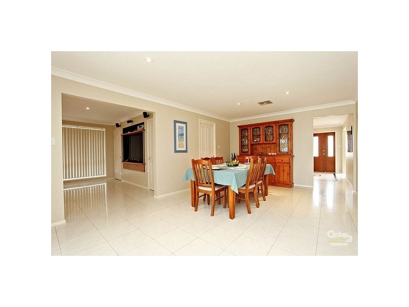 5 John Warren Ave, Glenwood NSW 2768