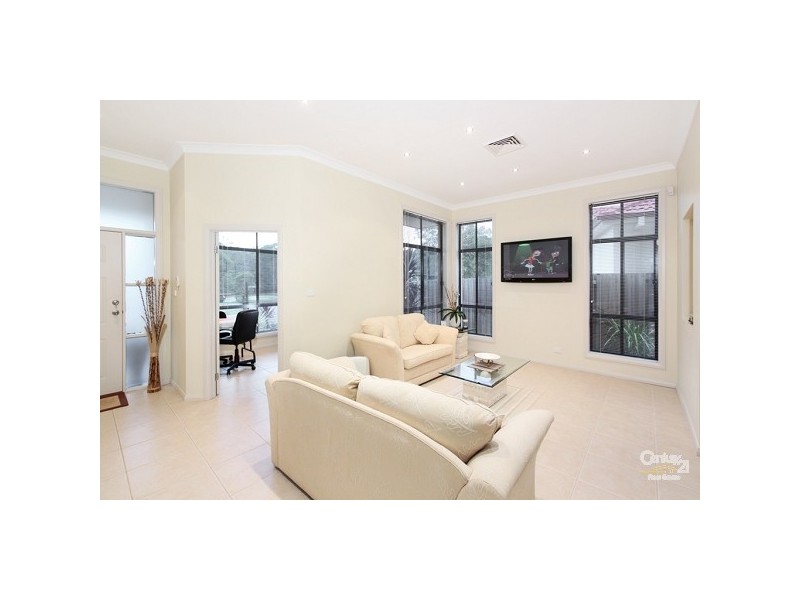 5 Greensborough Ave, Rouse Hill NSW 2155