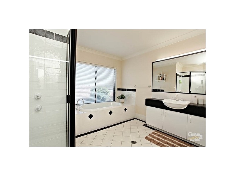 2 Hamish Court, Beaumont Hills NSW 2155