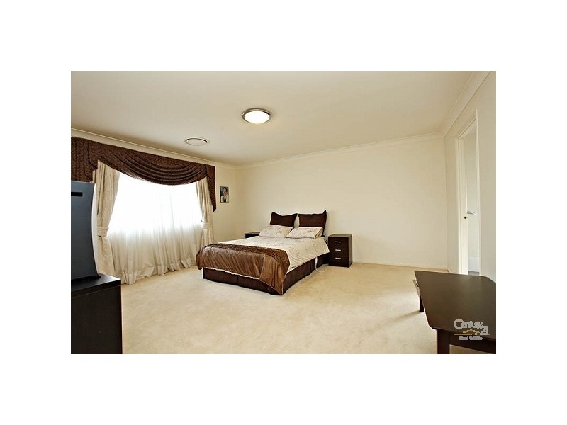 11 Vivaldi Place, Beaumont Hills NSW 2155