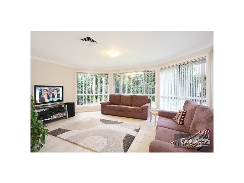 6 Lindwall Place, Rouse Hill NSW 2155
