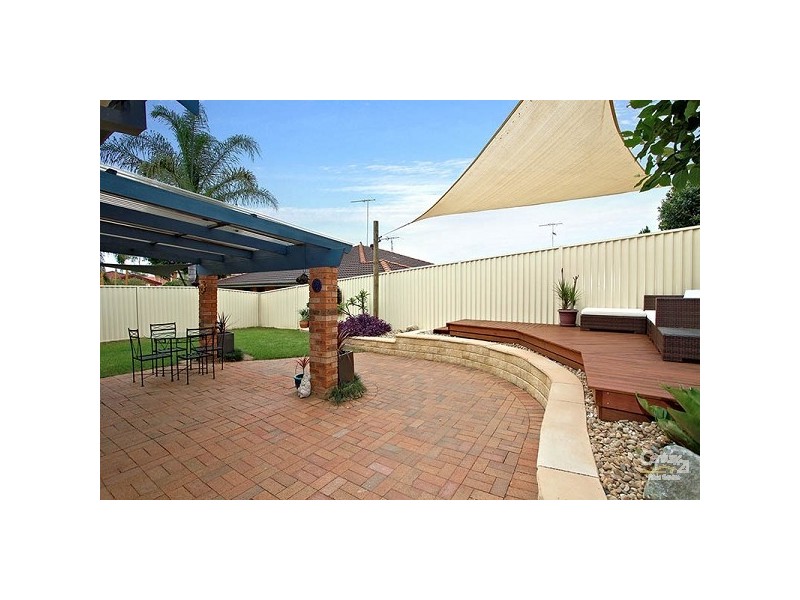 14b Rutledge Cres, Quakers Hill NSW 2763